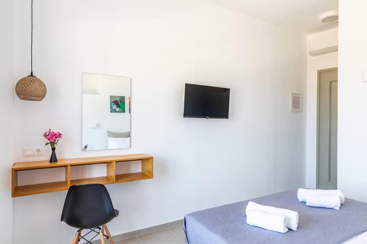Uncle John'S Guesthouse Skopelos Town Ngoại thất bức ảnh