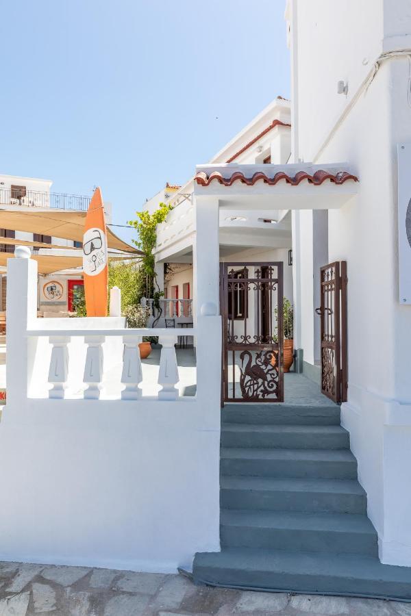 Uncle John'S Guesthouse Skopelos Town Ngoại thất bức ảnh
