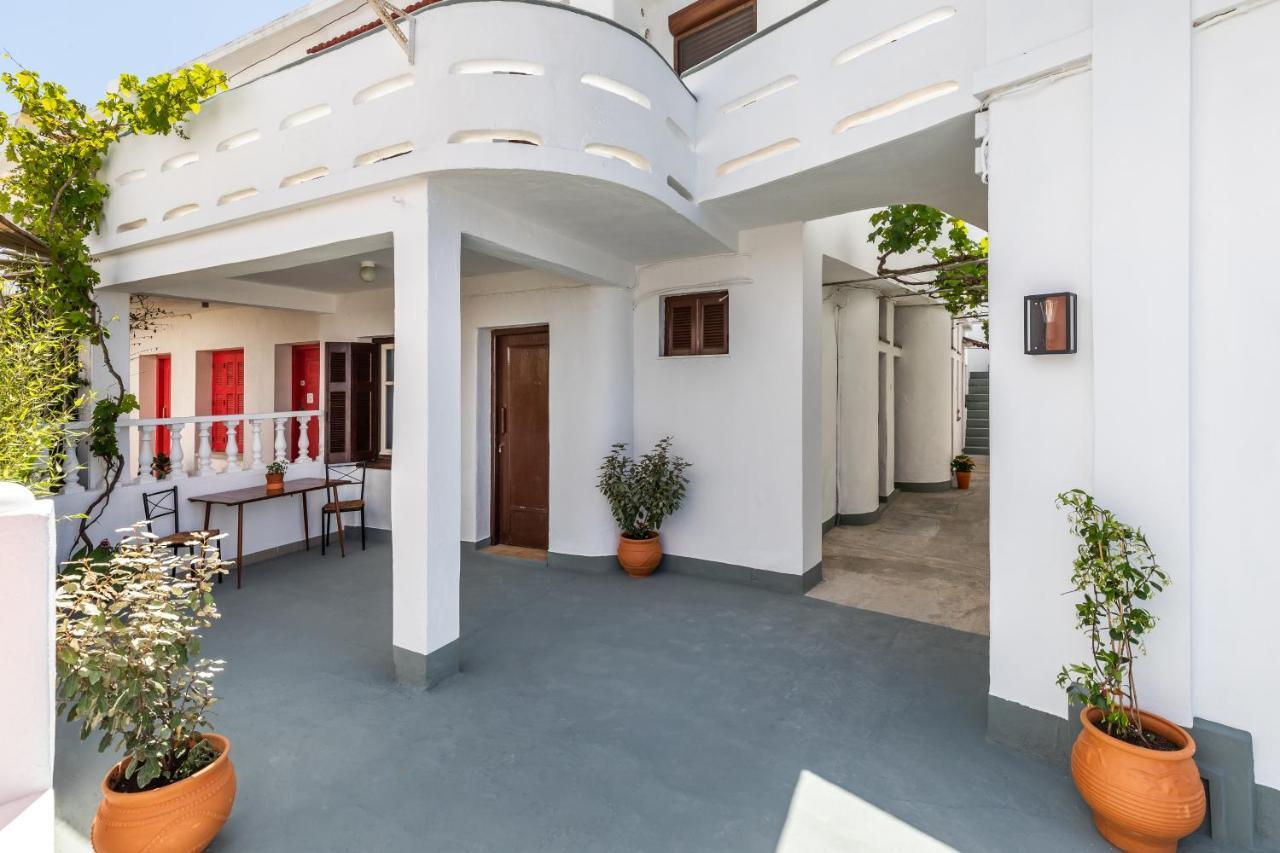 Uncle John'S Guesthouse Skopelos Town Ngoại thất bức ảnh