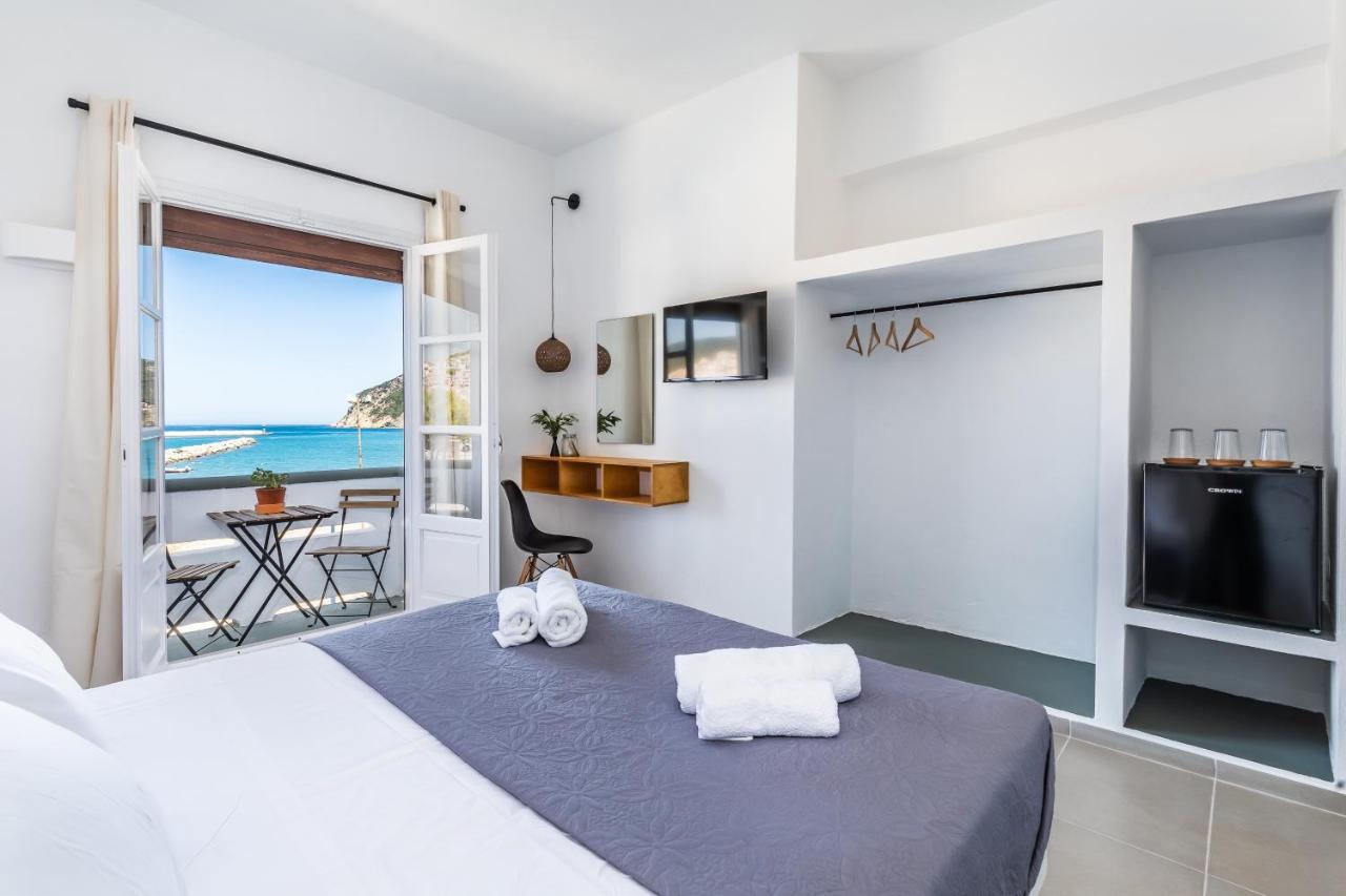Uncle John'S Guesthouse Skopelos Town Ngoại thất bức ảnh